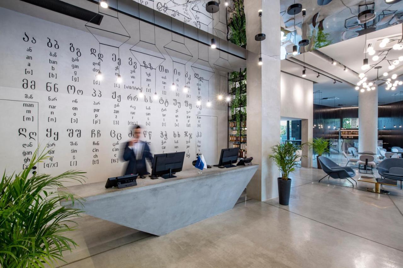 Golden Tulip Design Tbilisi Ξενοδοχείο Εξωτερικό φωτογραφία