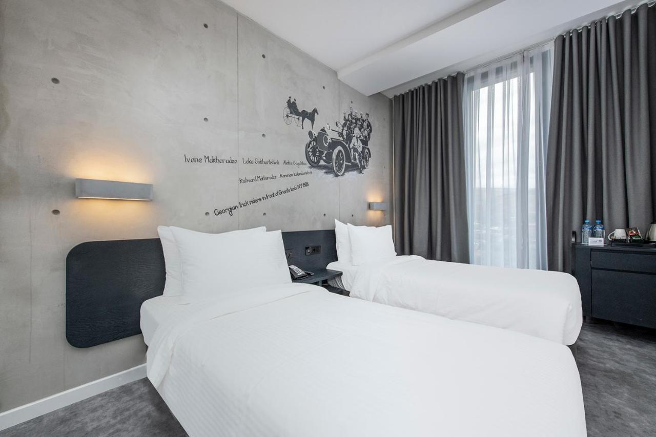 Golden Tulip Design Tbilisi Ξενοδοχείο Εξωτερικό φωτογραφία