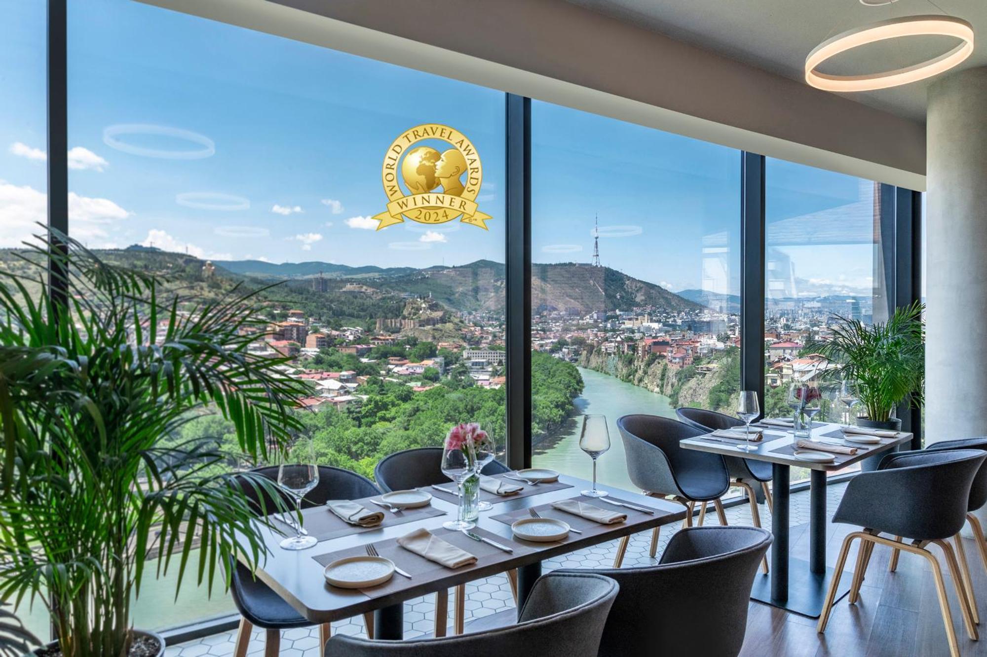 Golden Tulip Design Tbilisi Ξενοδοχείο Εξωτερικό φωτογραφία